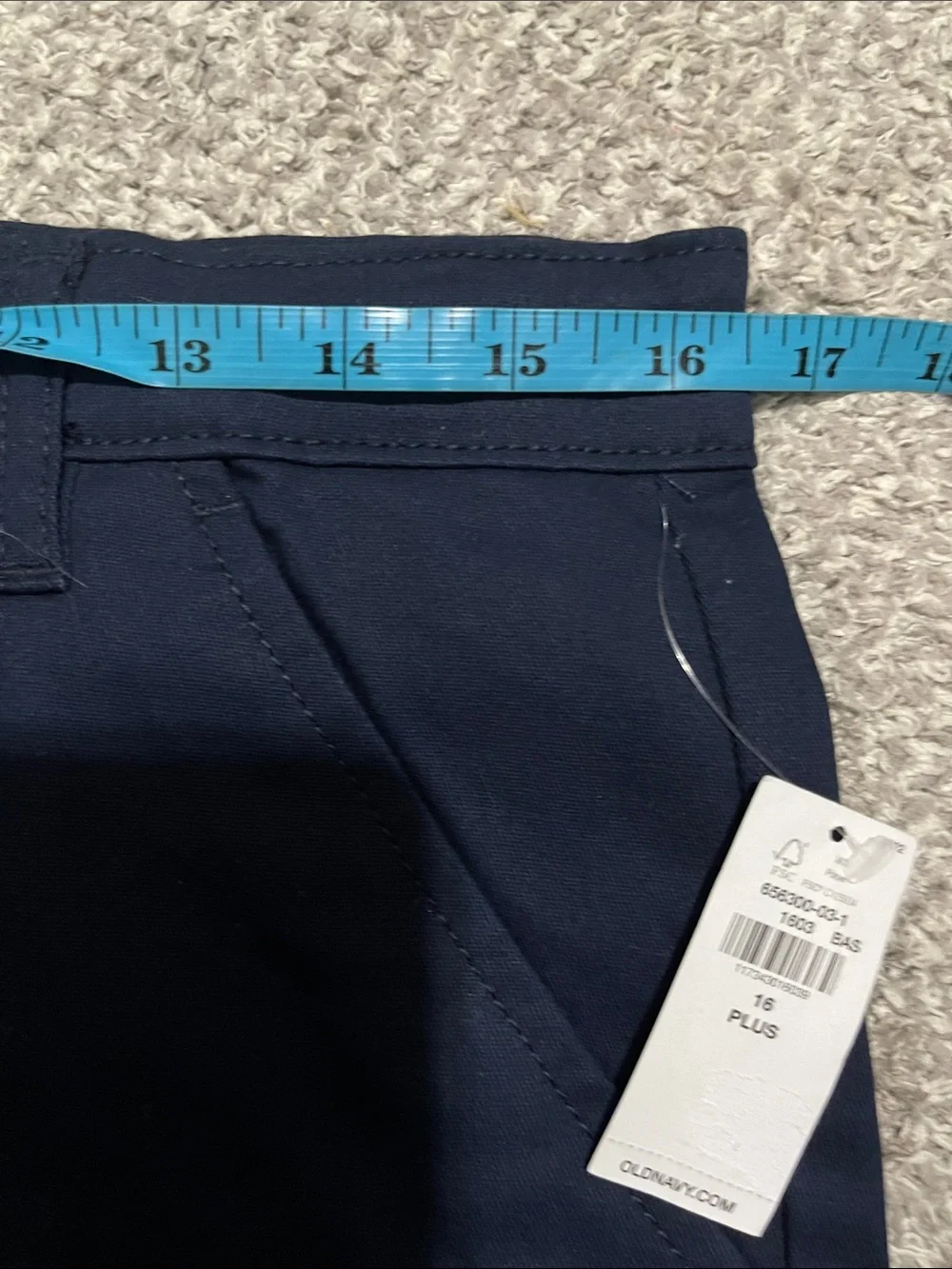 NWT- Old Navy - girl’s 16. Bootcut uniform pant